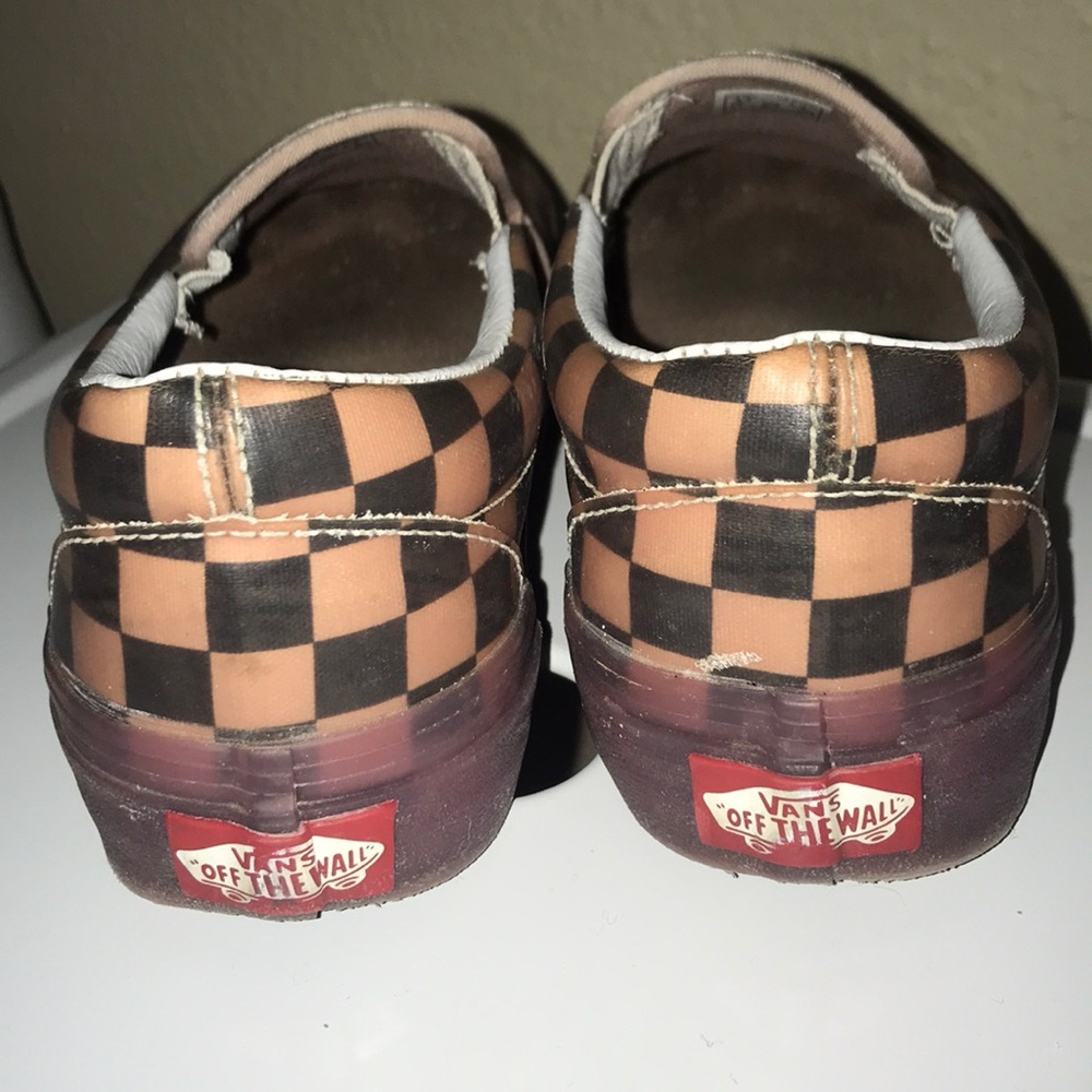 Vans - Picture 3 of 5